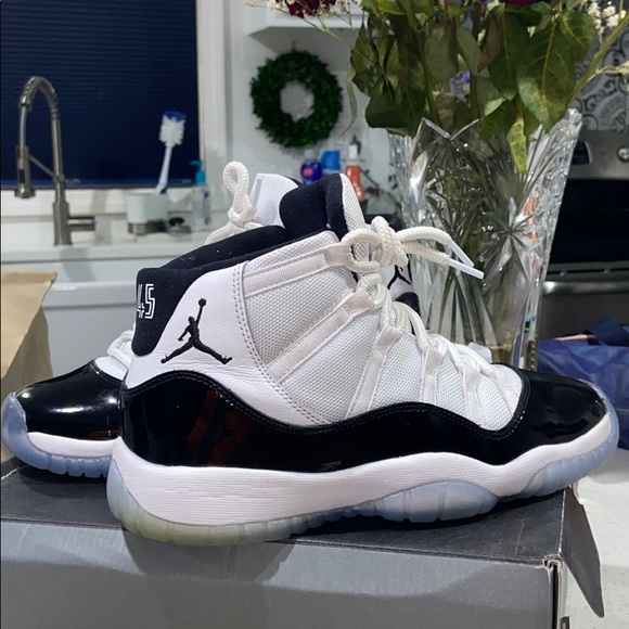 Jordan Shoes - Concord Jordan 11s